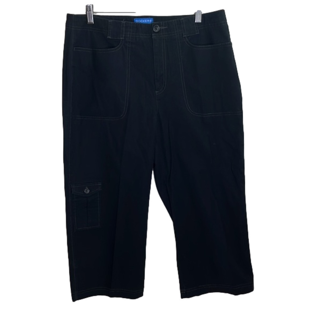 DOCKERS capris navy blue, size 12, in good condition